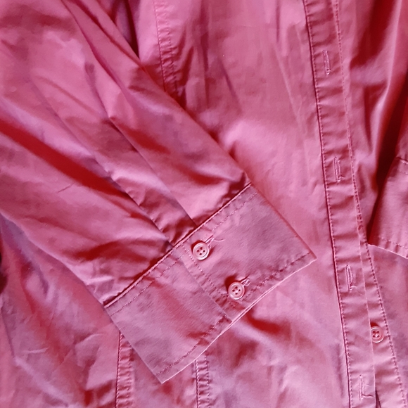 Old navy 1x button up hot pink blouse - Picture 3 of 6